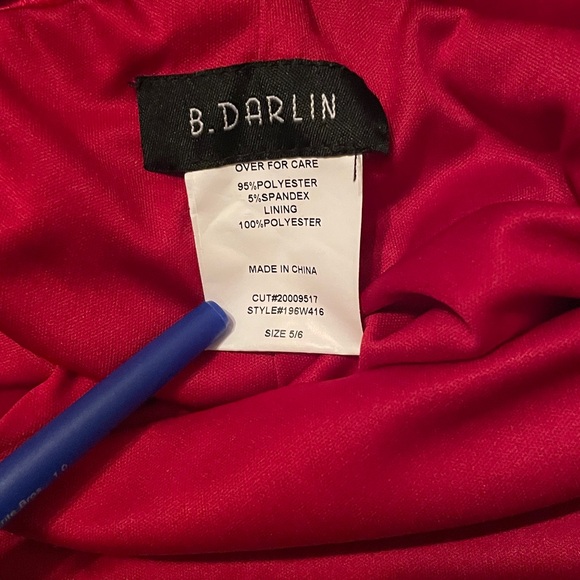 Gorgeous Red Velvet Backless Dress - Picture 6 of 6